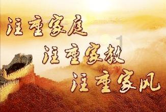 76岁汪明荃在澳门街边献唱，妆容精致不显老